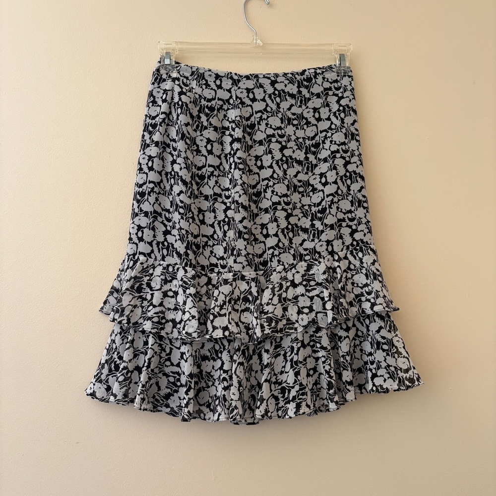 Ann Taylor Black and White Floral A-Line Skirt